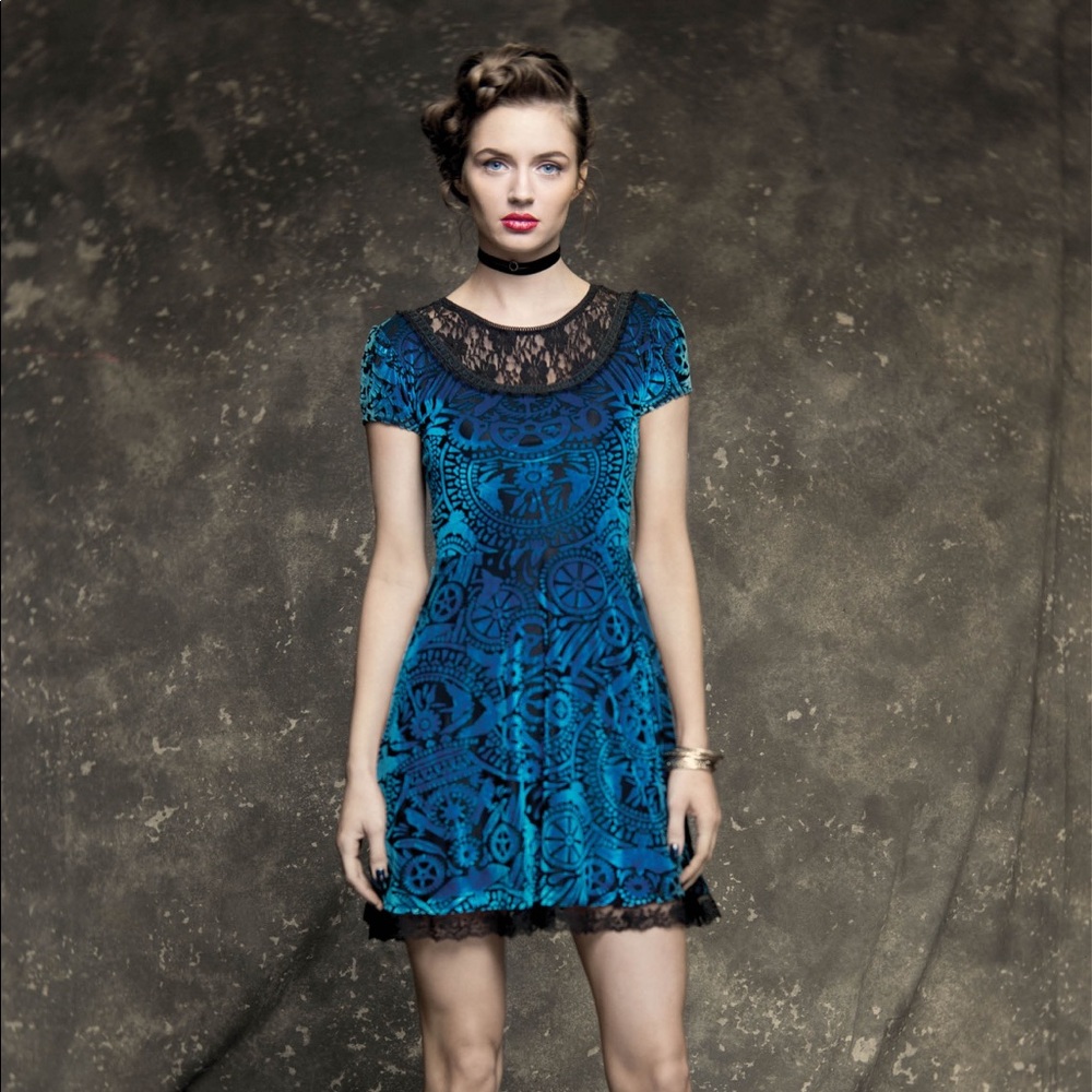 Hot Topic Flocked Velvet Mini Dress XL
